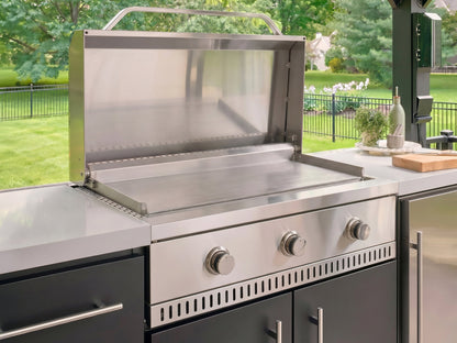 Lancaster | Covered Linear Outdoor Kitchen with Built-In Griddle