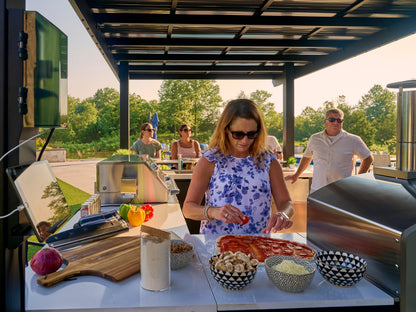 Edgemont Bay | U-Shape Outdoor Kitchen with Bar Seating, Griddle & Pizza Oven