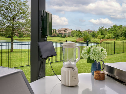 Edgemont Cove | Curved Outdoor Kitchen with Built-In Grill, Griddle & Pizza Oven