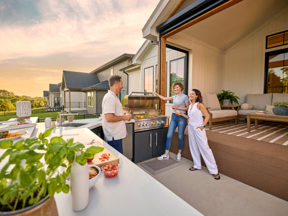 Emory | Corner Outdoor Kitchen Island with Bar Seating & Built-In Griddle – Right
