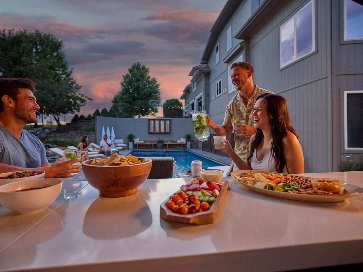 Lancaster | Galley Outdoor Kitchen with Built-In Griddle & Pizza Oven