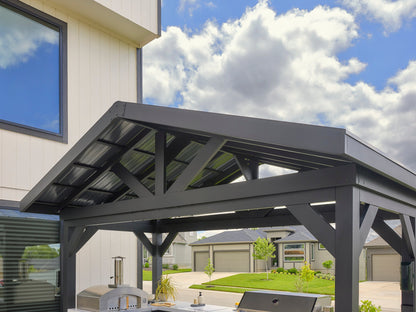 Lancaster | L-Shape Outdoor Kitchen with Built-In Griddle & Pizza Oven