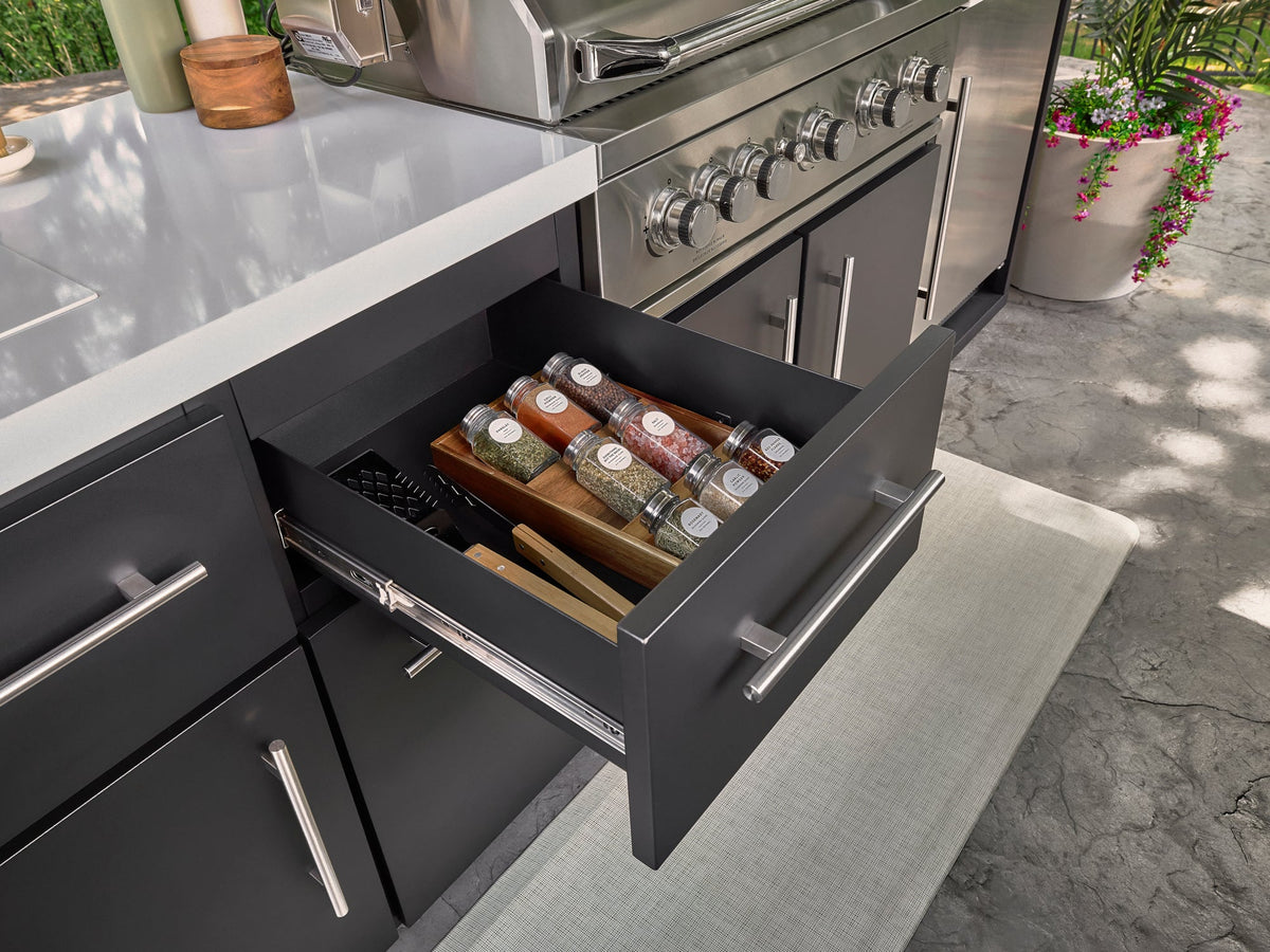 Lancaster | L-Shape Outdoor Kitchen with Built-In Grill & Pizza Oven