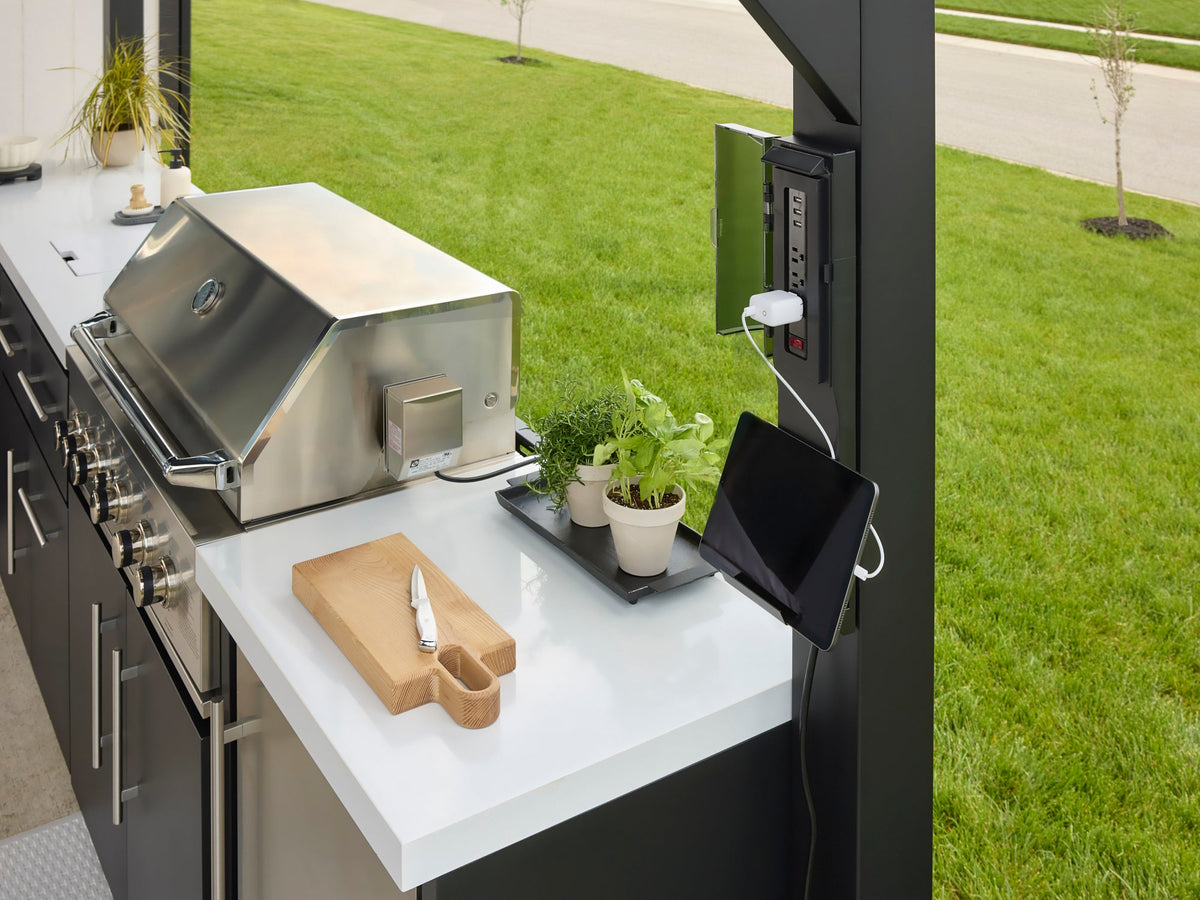 Lancaster | L-Shape Outdoor Kitchen with Built-In Grill & Pizza Oven